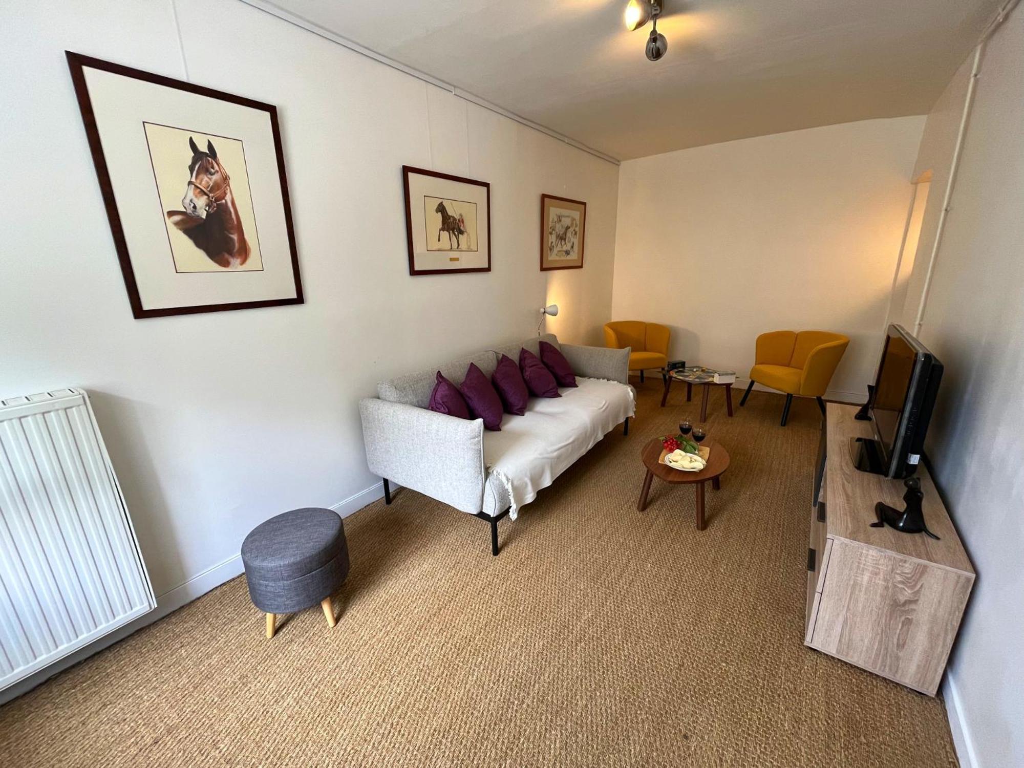 Ecurie Des Charmes A 5 Minutes De La Plage Merville-Franceville-Plage Bagian luar foto