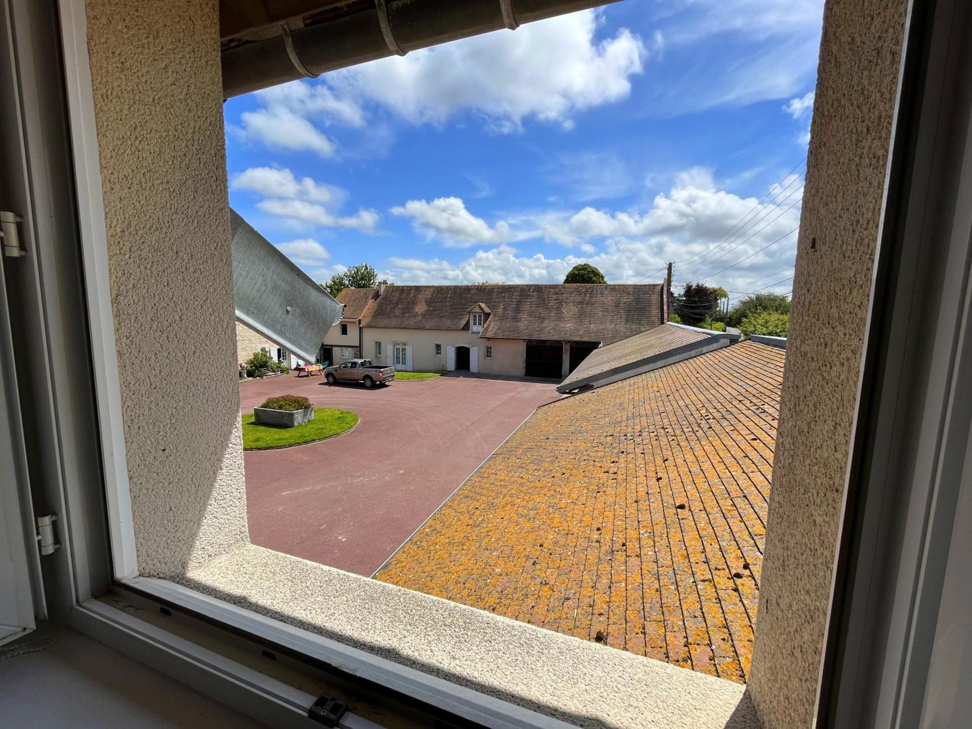 Ecurie Des Charmes A 5 Minutes De La Plage Merville-Franceville-Plage Bagian luar foto